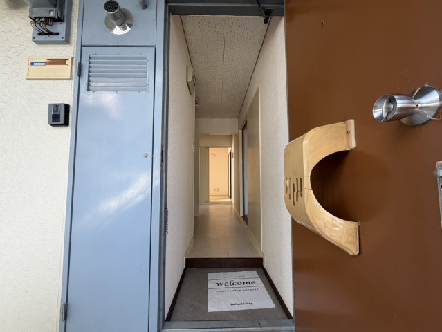 玄関　収納もある玄関です