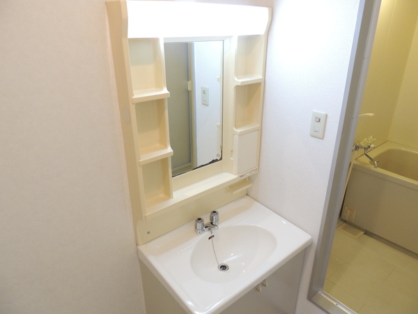 洗面設備　同仕様写真