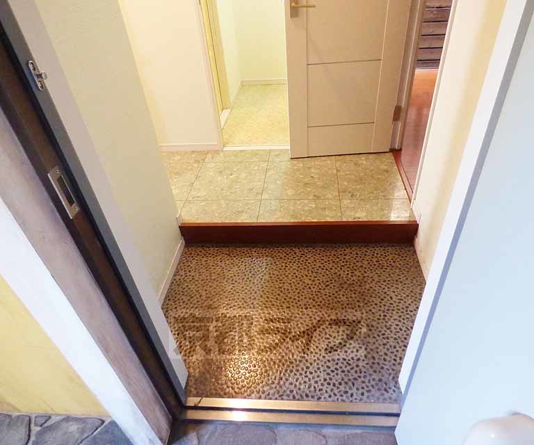 玄関　広々とした玄関です