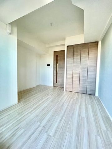 居室・リビング　☆明るい居間☆