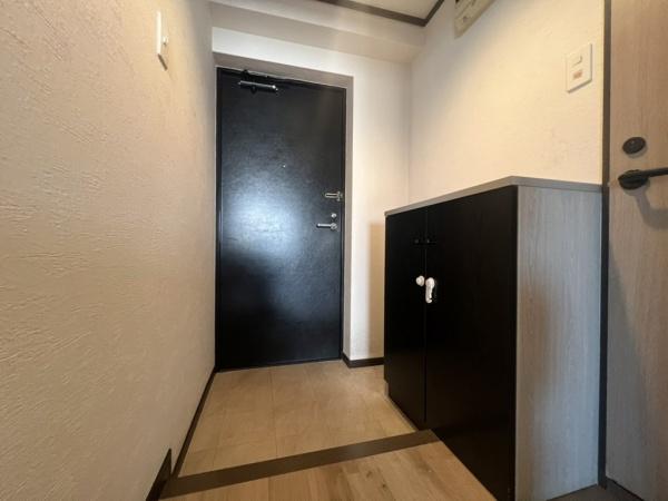 玄関　玄関スッキリ片付くシューズボックス付☆