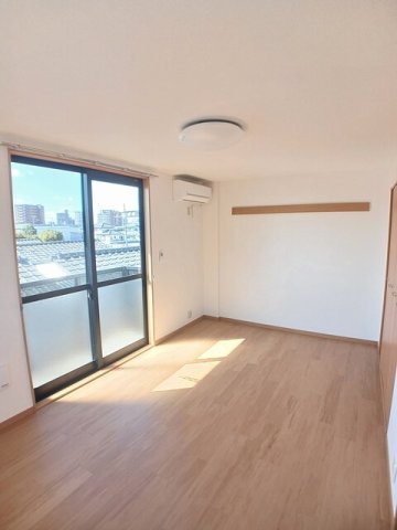 その他部屋・スペース　明るい色調の室内です