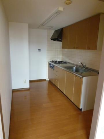 キッチン　同タイプ3Fの室内写真（参考写真）になります。