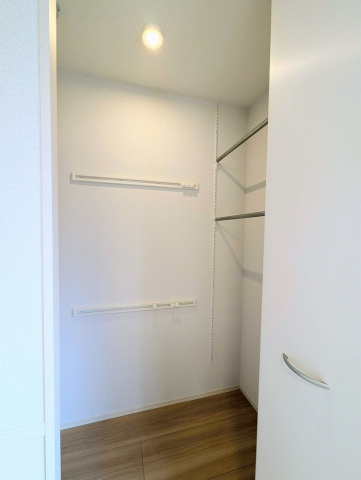 収納　ウォークインクローゼット