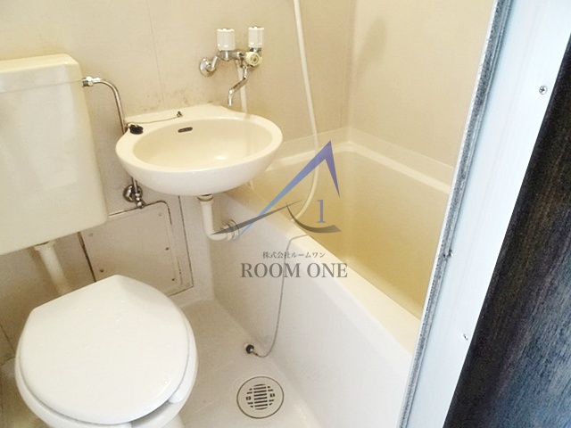 バス・シャワールーム　お風呂です。