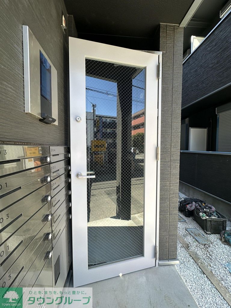 エントランス　バルコニー