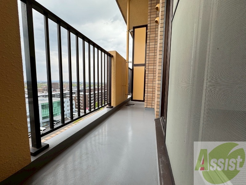 バルコニー　バルコニーです。洗濯物を干したり一息ついたりできますね！