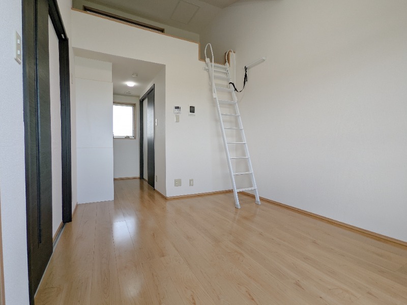 居室・リビング　図面と現状に相違がある場合には現状を優先