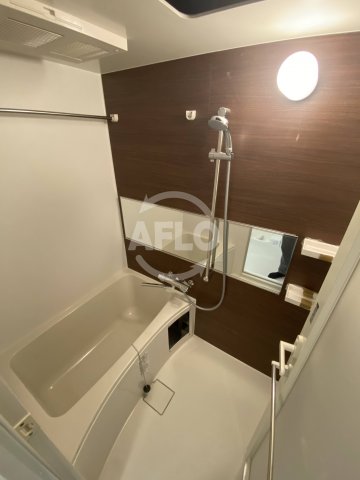 バス・シャワールーム　レオンコンフォート難波クレア　浴室