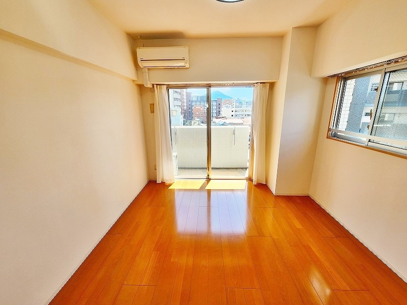 居室・リビング　★洋室6.6帖★