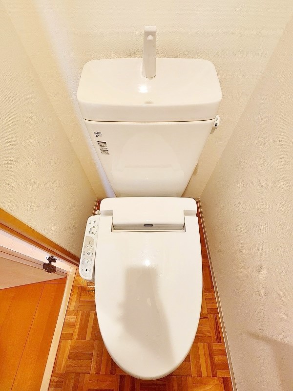 トイレ　★温水洗浄便座付トイレ★
