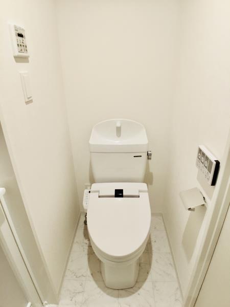 トイレ　清潔感のあるトイレです