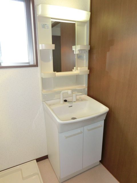 洗面設備　嬉しい独立洗面台