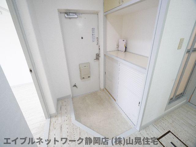 玄関　ゆったりとした玄関です