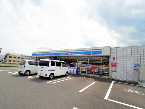 コンビニ　ローソン 静岡新伝馬一丁目店（コンビニ）まで377m