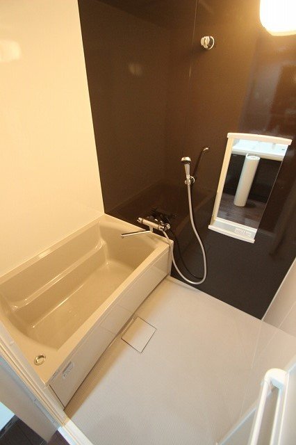 バス・シャワールーム　同物件別号室のものです。