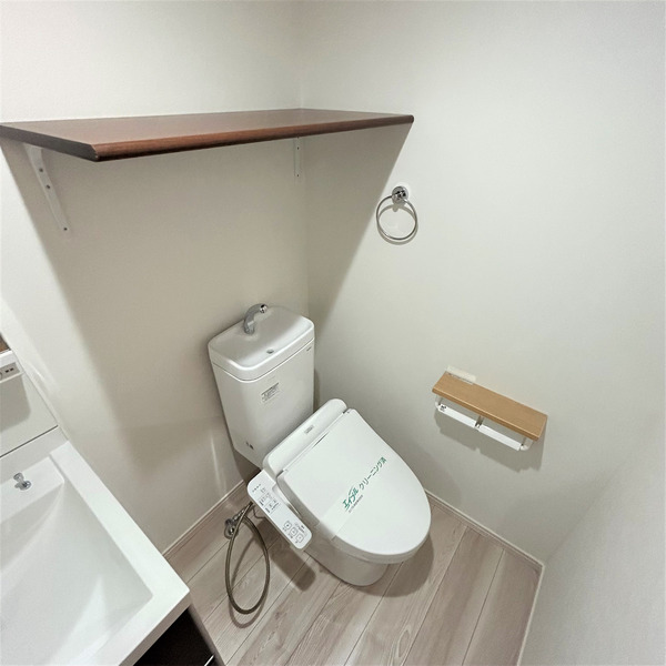 トイレ　ゆったりとした空間のトイレです