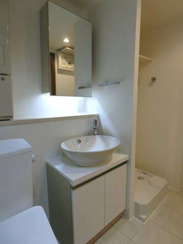 洗面設備　忙しい朝には欠かせない洗面所です