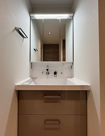 洗面設備　別タイプ部屋　参考写真です