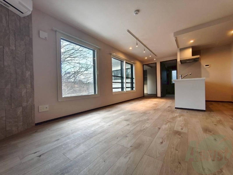 居室・リビング　広くてきれいなリビングです！快適に過ごせそうですね。