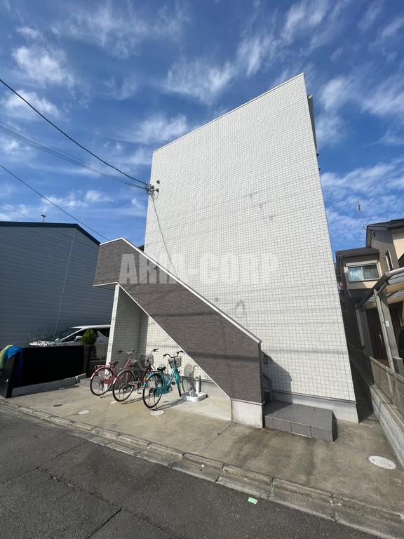 建物外観　2017年完成、大手ハウスメーカー施工デザイナーズ