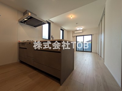 居室・リビング　13.7帖