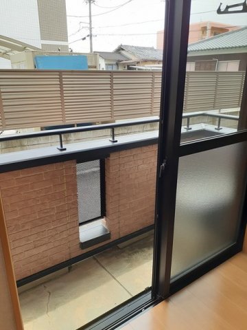 バルコニー　陽当たり良好なバルコニーです♪
