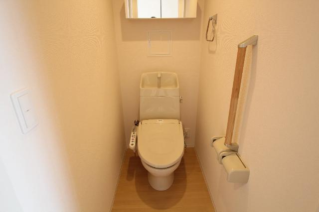 トイレ　シャワー付トイレ