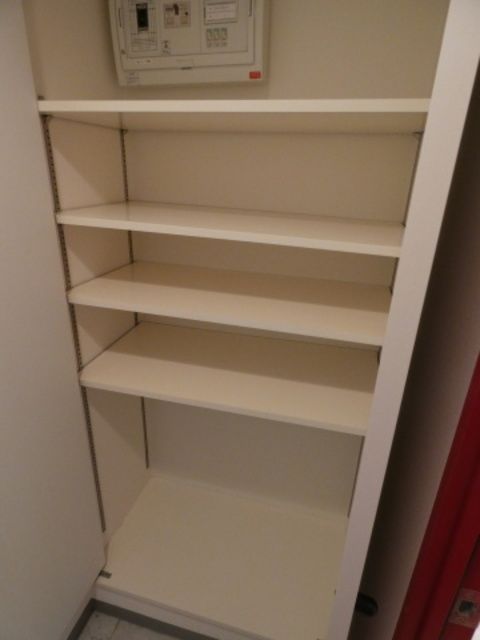 収納　お問い合わせはタウンハウジング阿佐ヶ谷店まで