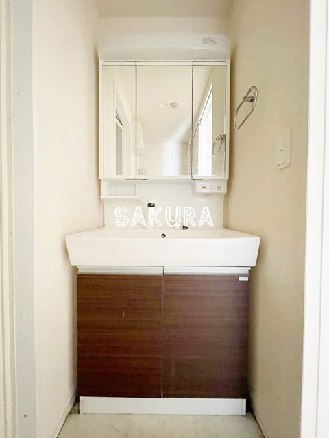 洗面設備　忙しい朝には欠かせない洗面所です♪