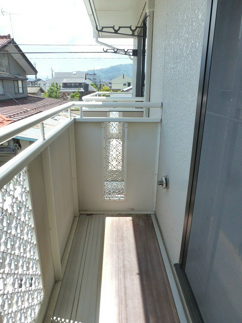 バルコニー　写真は別号室です