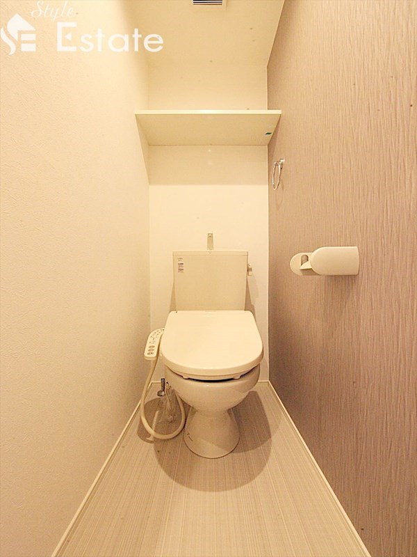 トイレ　トイレ　温水洗浄暖房便座