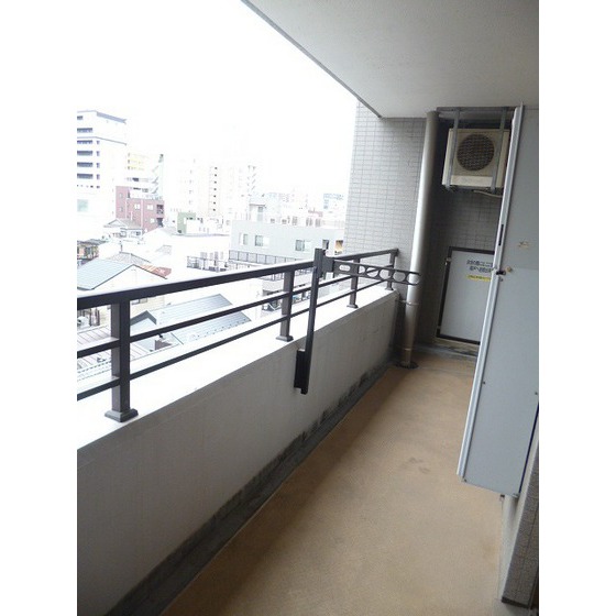 バルコニー　バルコニー