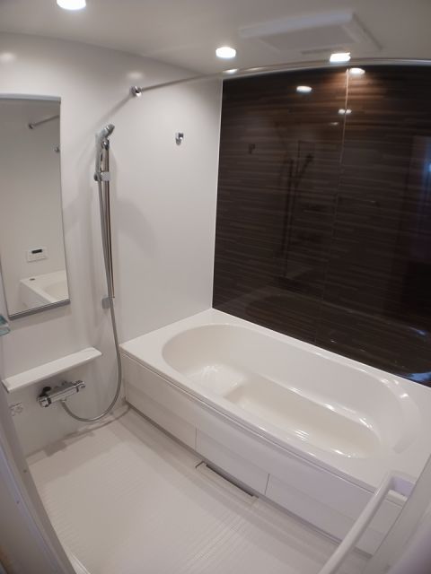 バス・シャワールーム