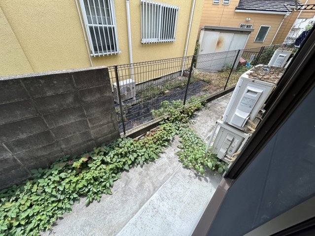 庭　別のお部屋の参考写真です