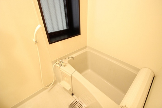 バス・シャワールーム　※同物件別部屋の写真です。