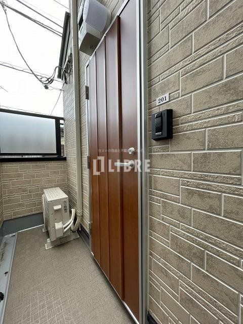 玄関　バルコニー