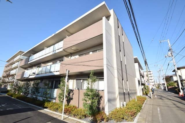 建物外観　★3階建てのマンションです★