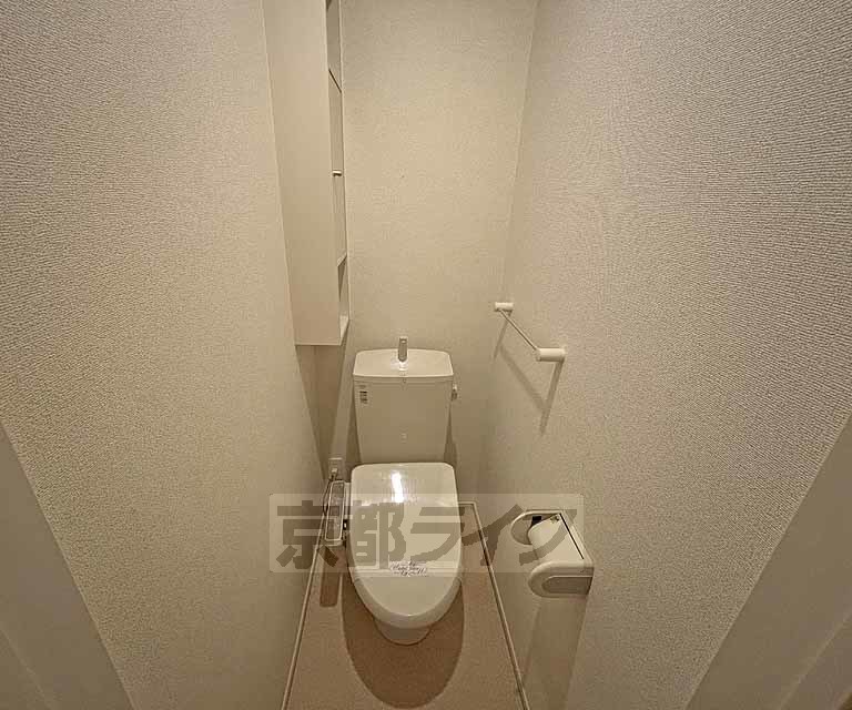 トイレ　ウォシュレット付きです