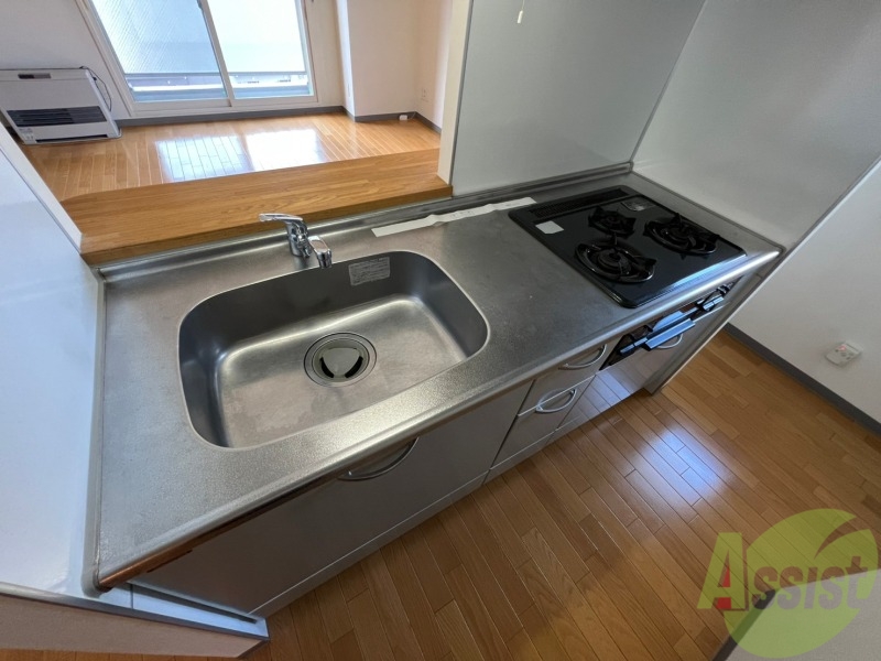 キッチン　キッチンはスペースも広々していて使いやすそうですよ！