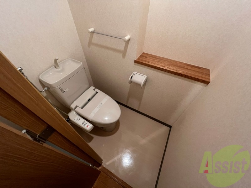 トイレ　トイレです。ウォシュレット付を探している方、おすすめです。