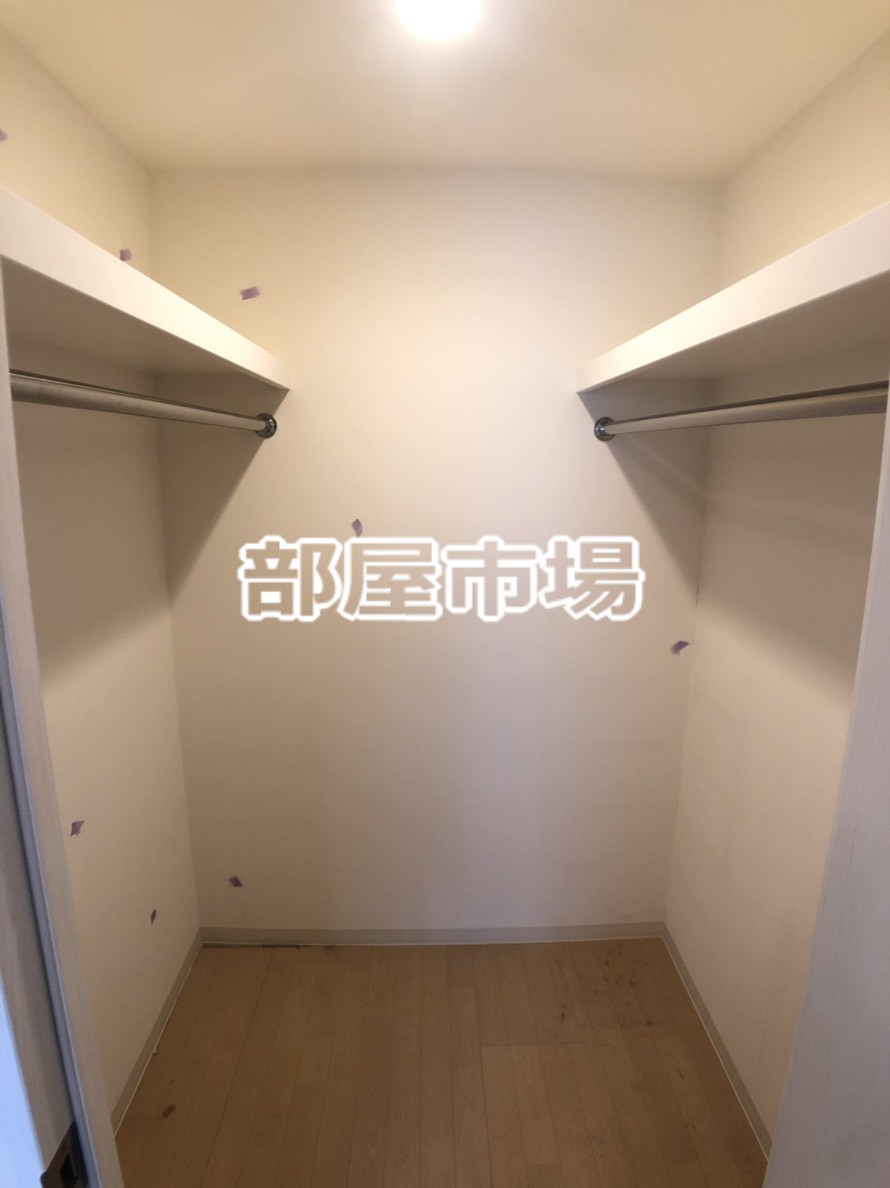収納　ウォークインクローゼット