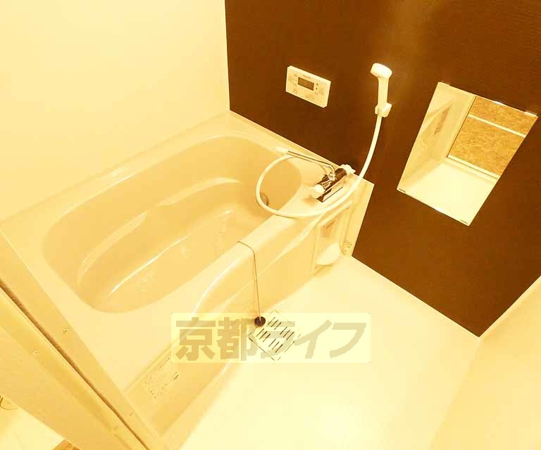 バス・シャワールーム　きれいなお風呂です。