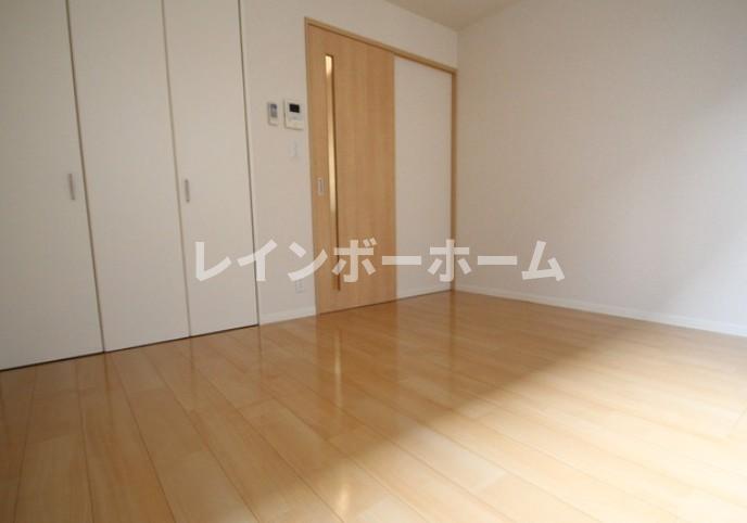 居室・リビング　居間です