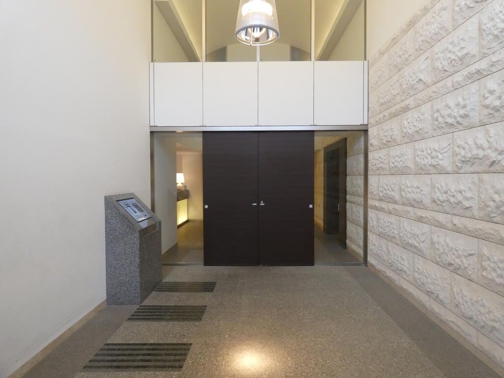 エントランス　エントランス