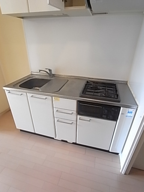 キッチン　お料理のやり易いビルトインのシステムキッチンです