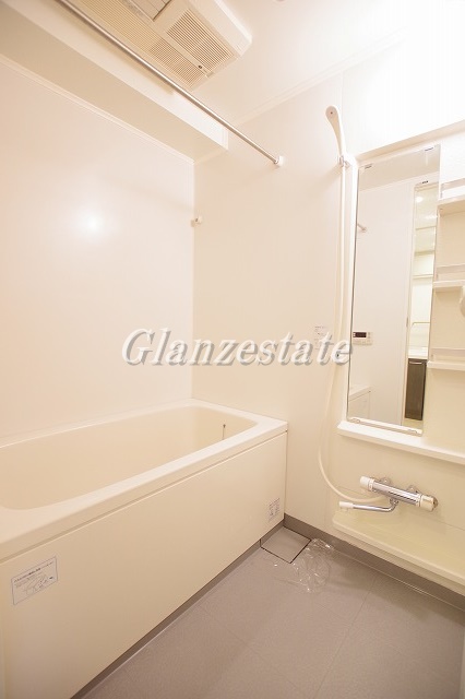 バス・シャワールーム　☆広々としたお風呂☆