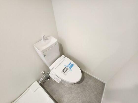 トイレ　※同タイプ新築物件、参考画像