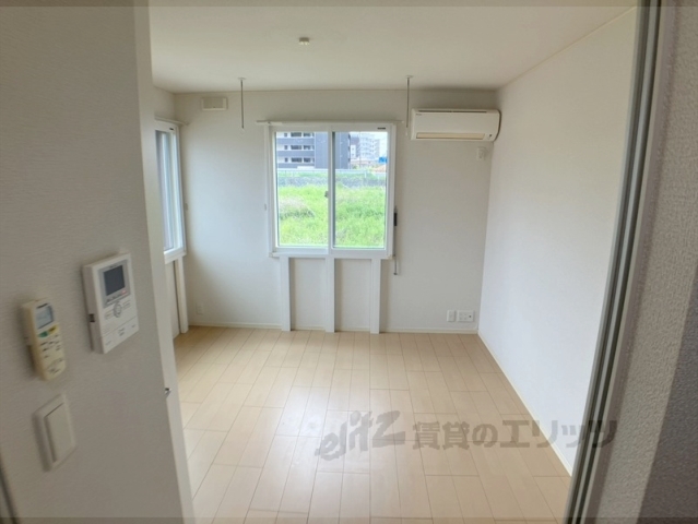 居室・リビング　洋室