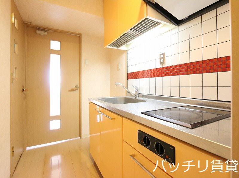 キッチン　同型タイプの写真になります　現状優先